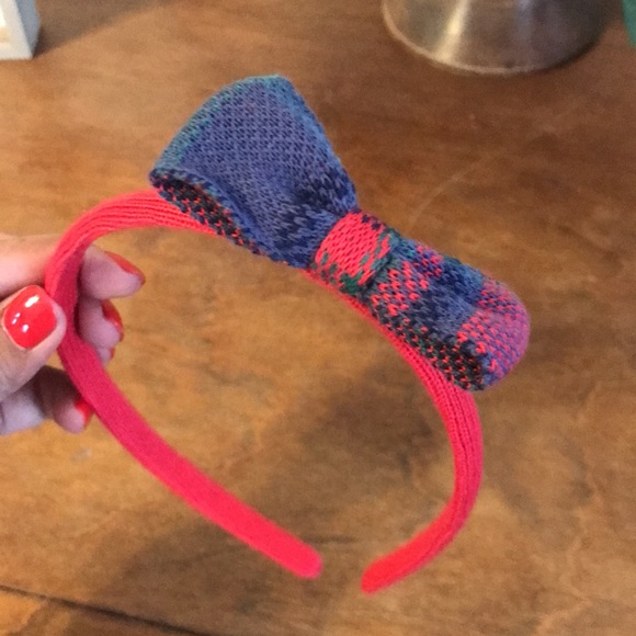 Tommy Bahama. 3 piece outfit. Perfect for a special occasion. - Picture 7 of 7